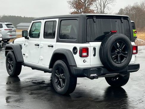 Certified 2023 Jeep Wrangler Sport image 9