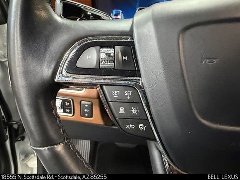 Used 2023 Lincoln Navigator Reserve AWD/4WD image 20
