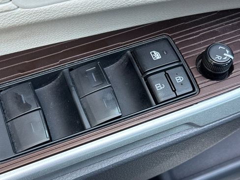 Certified 2023 Toyota Sienna XLE image 15