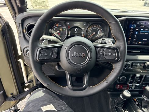 Certified 2025 Jeep Wrangler Unlimited Rubicon 392 AWD/4WD image 17