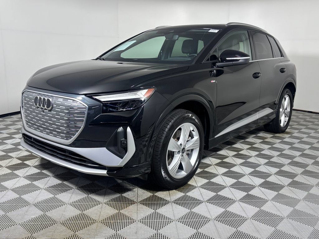 Used 2023 Audi Q4 e-tron Premium Plus AWD/4WD image 3