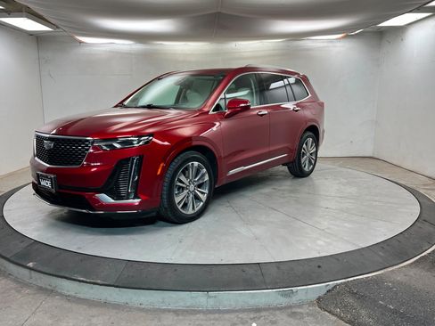 Used 2022 Cadillac XT6 Premium Luxury w/ Technology Package image 1