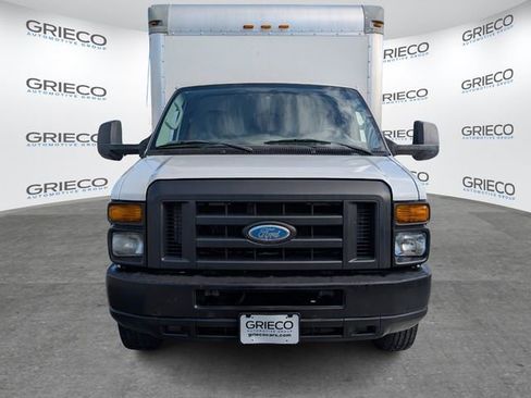 Used 2015 Ford E-350 and Econoline 350 Super Duty image 2