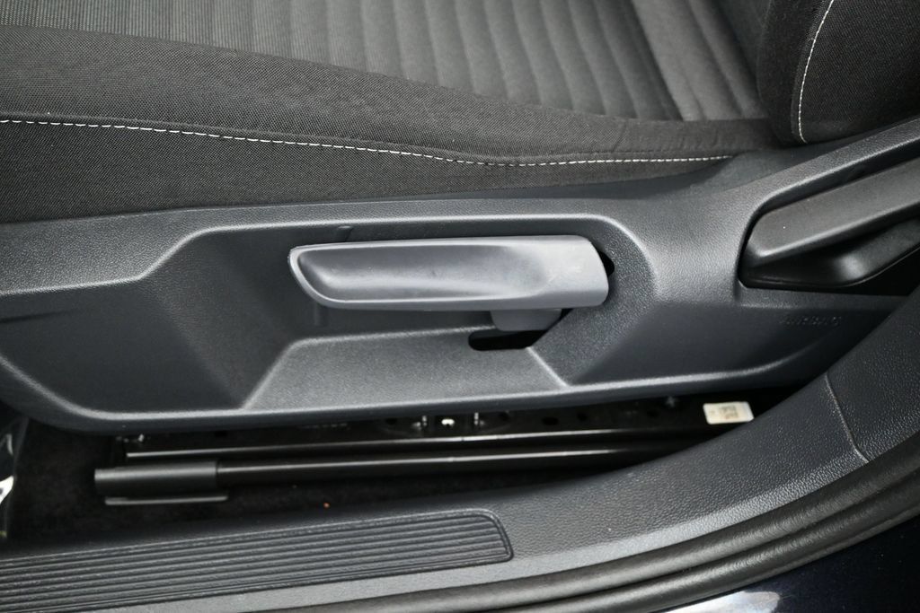 Used 2024 Volkswagen Jetta S FWD image 8