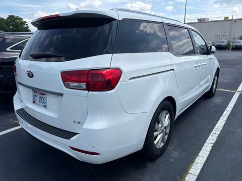 Used 2016 Kia Sedona LX w/ LX Convenience Package FWD image 3