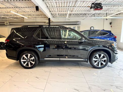 Used 2023 Honda Pilot Elite image 4