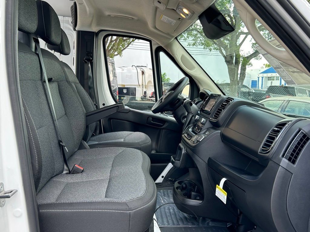 New 2024 RAM ProMaster 2500 w/ Upfitter's Prep Package FWD image 22
