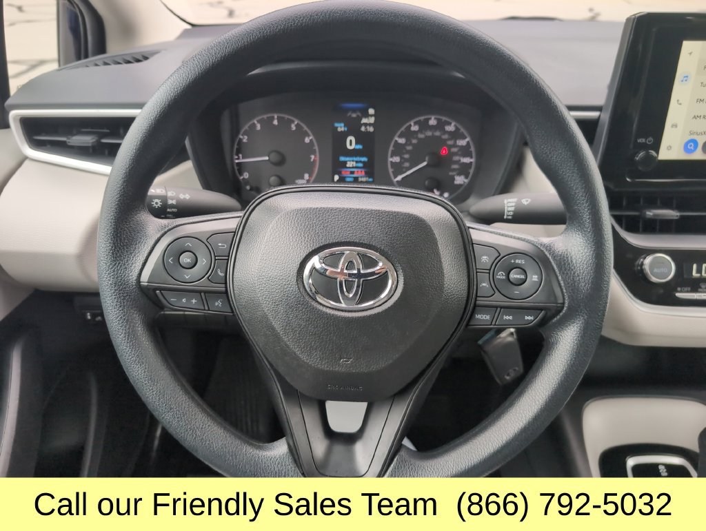 Used 2025 Toyota Corolla LE FWD image 15