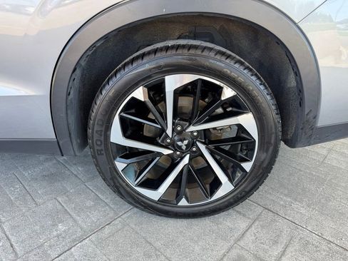 Used 2024 Mitsubishi Outlander SE AWD/4WD image 4