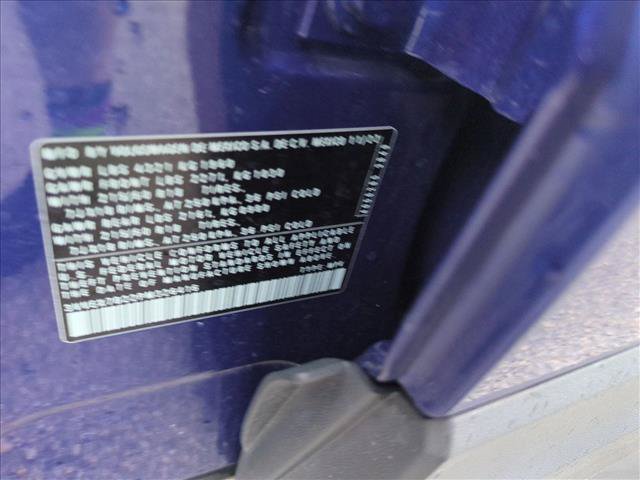 Used 2023 Volkswagen Taos SE w/ Panoramic Sunroof Package FWD image 25