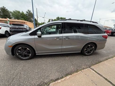 Used 2021 Honda Odyssey Elite image 4