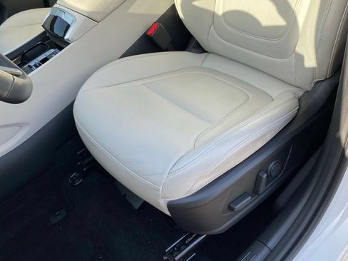 Used 2025 Hyundai Tucson SEL AWD/4WD image 24