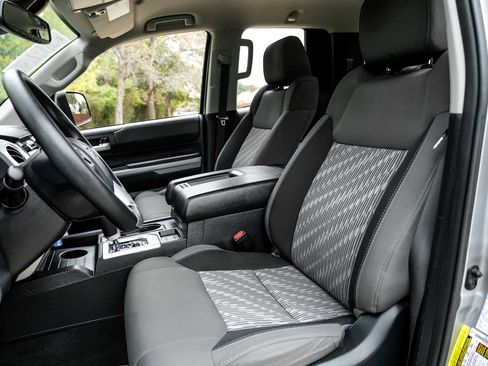 Used 2018 Toyota Tundra SR5 image 27