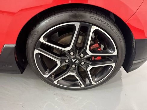 Used 2022 Hyundai Veloster N FWD image 5