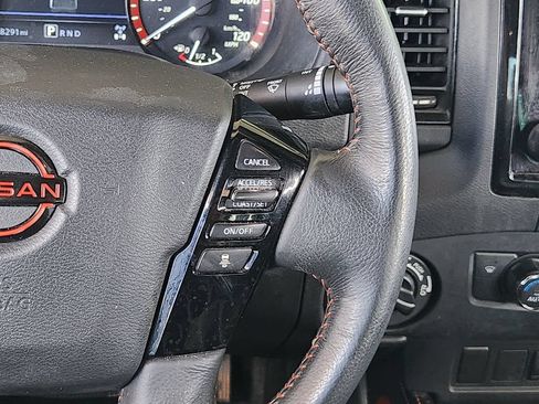 Used 2023 Nissan Frontier PRO-4X w/ Technology Package AWD/4WD image 30