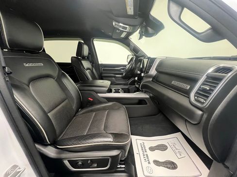 Used 2022 RAM 1500 Laramie w/ Sport Appearance Package image 8