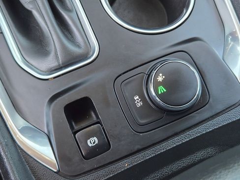 Certified 2021 Chevrolet Traverse LS w/ LPO, Blackout Package image 20