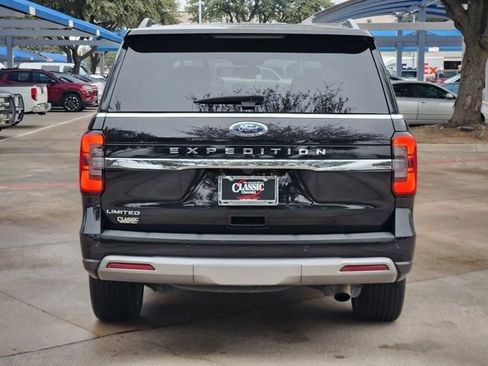 Used 2023 Ford Expedition Limited image 13