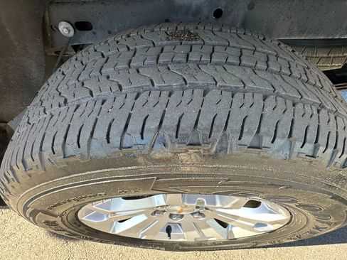 Used 2022 Chevrolet Colorado LT w/ Fleet Safety Package image 19