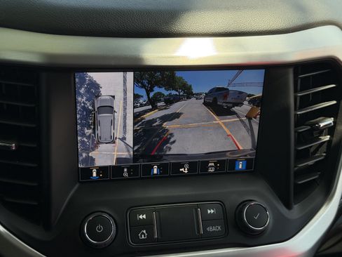 Used 2023 GMC Acadia SLT w/ Elevation Edition FWD image 24