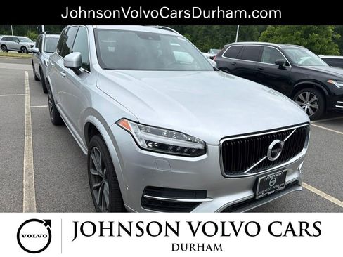 Used 2018 Volvo XC90 T5 Momentum w/ Convenience Package AWD/4WD image 7