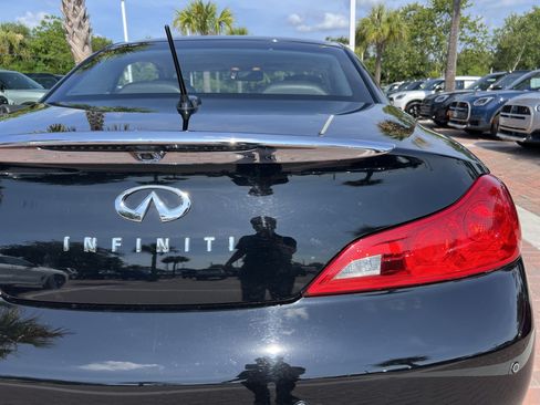 Used 2012 INFINITI G37 Convertible w/ Premium Pkg RWD image 43