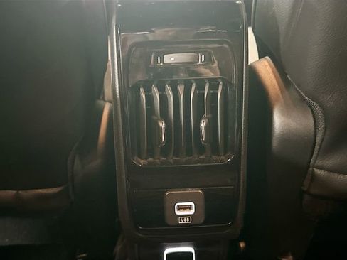 Used 2023 Jeep Compass Limited image 26