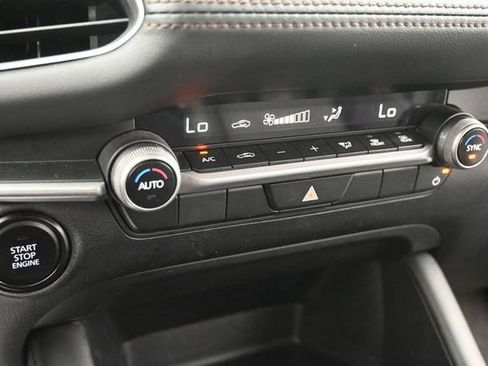 Used 2024 MAZDA MAZDA3 s FWD image 35