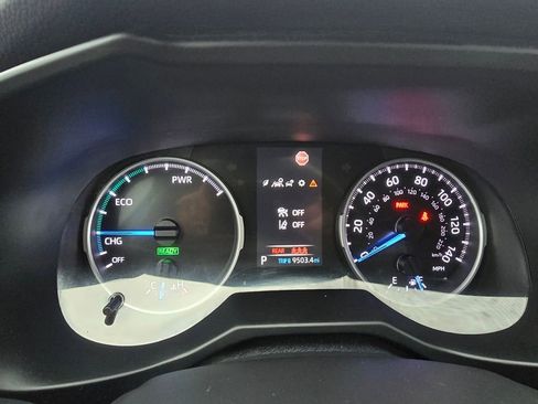 Certified 2021 Toyota RAV4 LE AWD/4WD image 19
