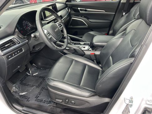 Used 2022 Kia Telluride S FWD image 10