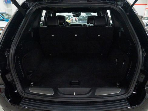 Used 2018 Jeep Grand Cherokee SRT w/ Trailer Tow Group IV image 22