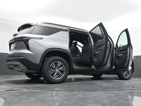 New 2026 Chevrolet Traverse LT w/ Driver Confidence Package image 66