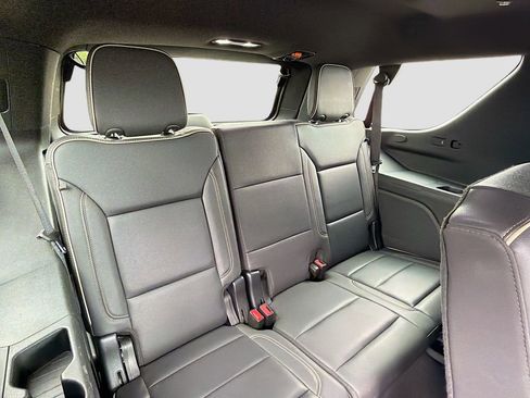 Used 2023 GMC Yukon SLT image 27