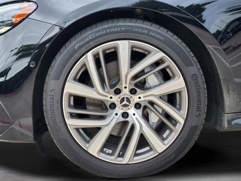 Used 2025 Mercedes-Benz E 350 4MATIC Sedan image 30
