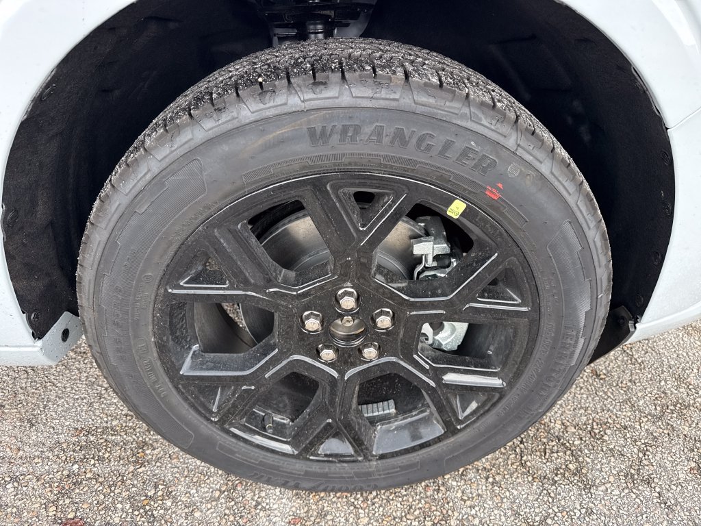 New 2026 Ford Maverick Lobo AWD/4WD image 11
