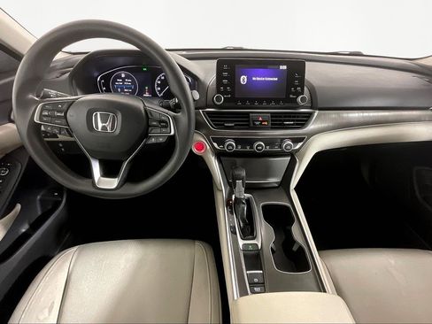 Used 2019 Honda Accord LX image 8