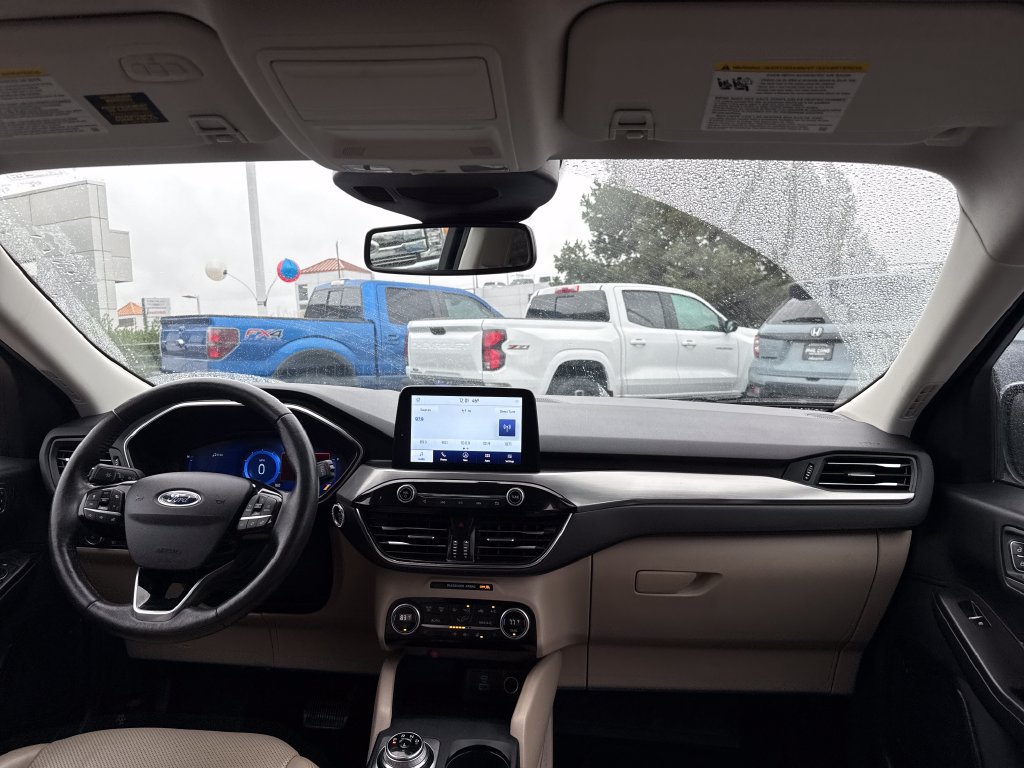 Used 2021 Ford Escape Titanium AWD/4WD image 27