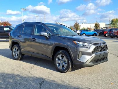 New 2025 Toyota RAV4 XLE w/ Convenience Package