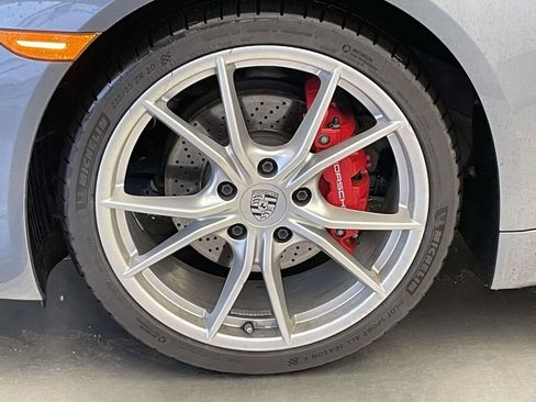 Certified 2025 Porsche 718 Cayman S RWD image 11