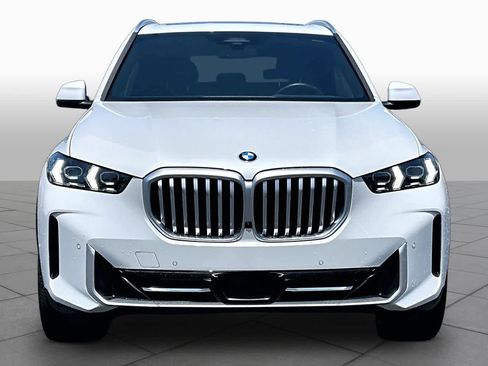 Certified 2026 BMW X5 xDrive40i AWD/4WD image 3