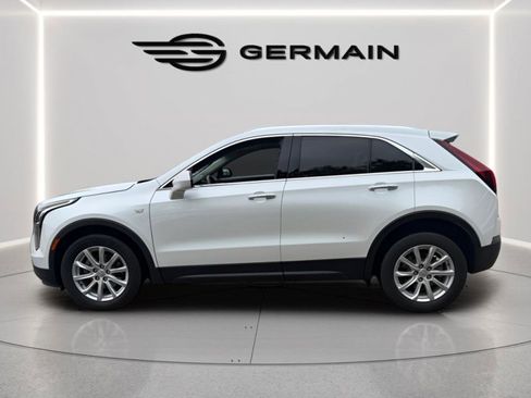 Used 2023 Cadillac XT4 Luxury w/ Driver Awareness Package FWD image 4