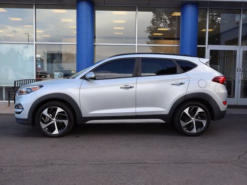 Used 2017 Hyundai Tucson Limited w/ Limited Ultimate Package 03 AWD/4WD image 2