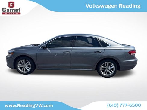 Used 2020 Volkswagen Passat 2.0T SE FWD image 2