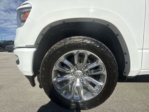 Used 2021 RAM 1500 Laramie w/ Sport Appearance Package image 10