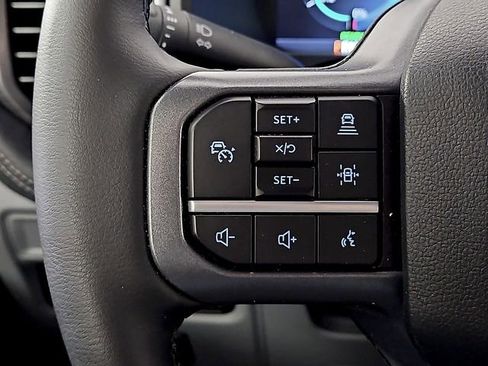 Used 2025 Ford F150 Lightning Flash AWD/4WD image 22