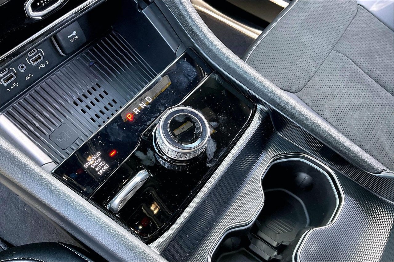 New 2027 Jeep Grand Cherokee Altitude AWD/4WD image 29