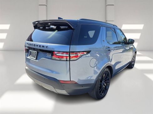 Used 2020 Land Rover Discovery HSE image 4