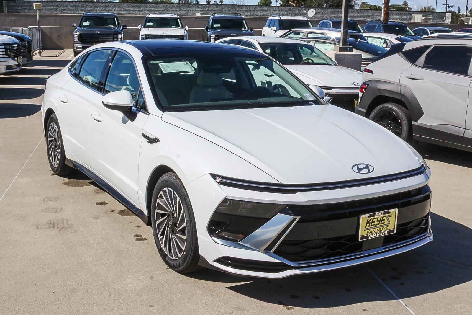 Certified 2026 Hyundai Sonata SEL FWD image 3