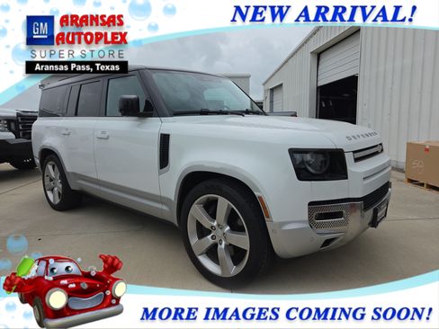 Used 2023 Land Rover Defender 130 First Edition AWD/4WD image 4
