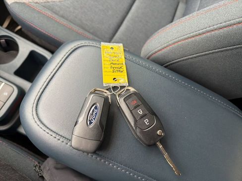 Used 2024 Ford Maverick XLT w/ Equipment Group 300A Standard image 25